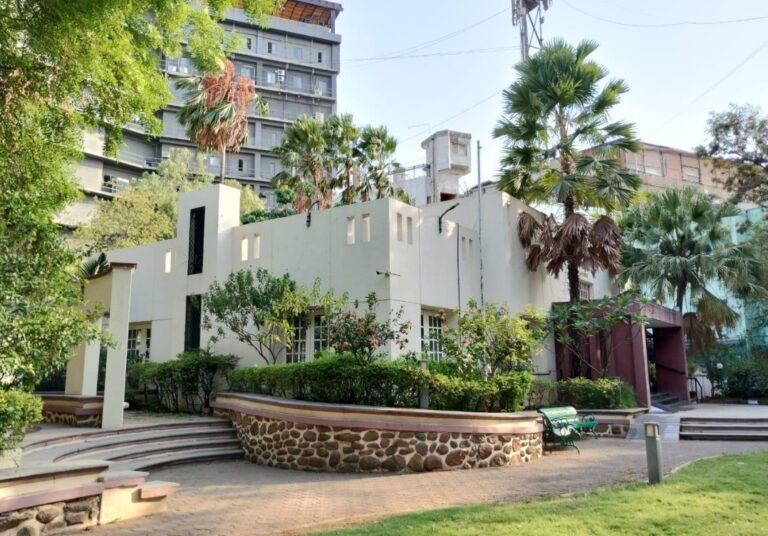 4bhk